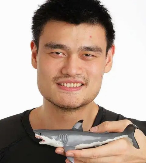 王勤伯球盲一个，首战印尼后竟然推荐汪修浩打主力