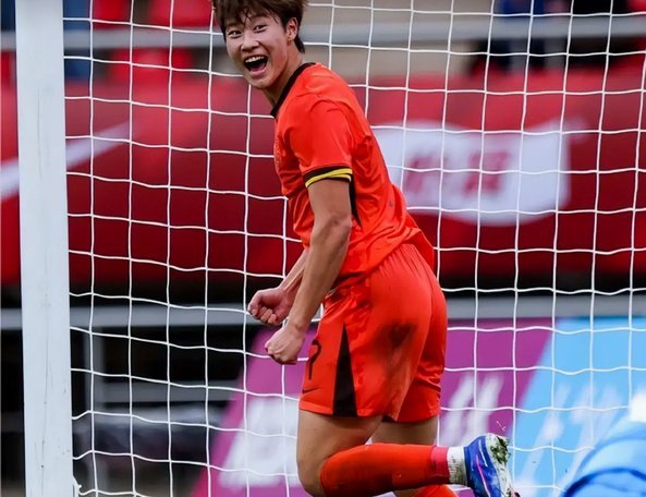 依合散风波：国足未来该何去何从？