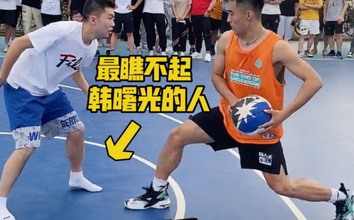 聊聊《Play我呸》：这首歌如何讽刺娱乐圈的泡沫？
