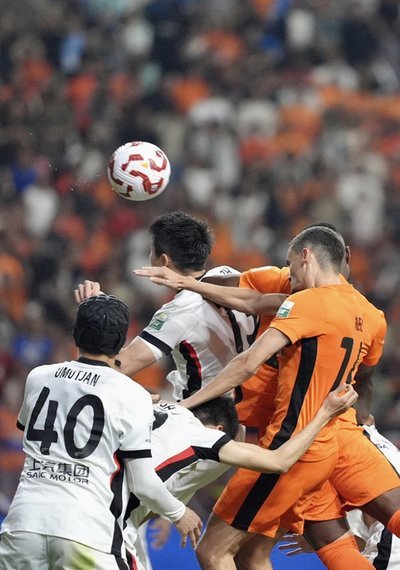 半场：玉昆0-1河南，纳萨里奥破僵，玉昆两进球被吹
