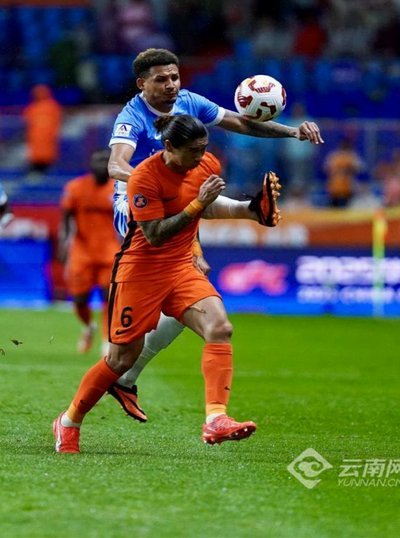 半场：玉昆0-1河南，纳萨里奥破僵，玉昆两进球被吹