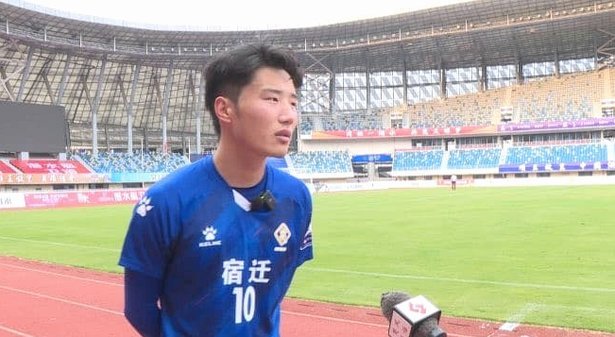 门将出击失误，高驰打空门梅开二度，无锡1-4宿迁