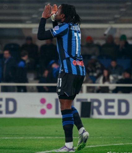 切尔西半场1-0米兰，佩德罗破门