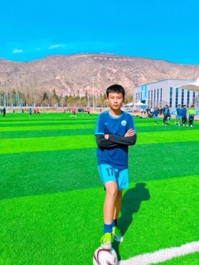 成都大区2012年龄段队出征星火杯国际青少年足球邀请赛